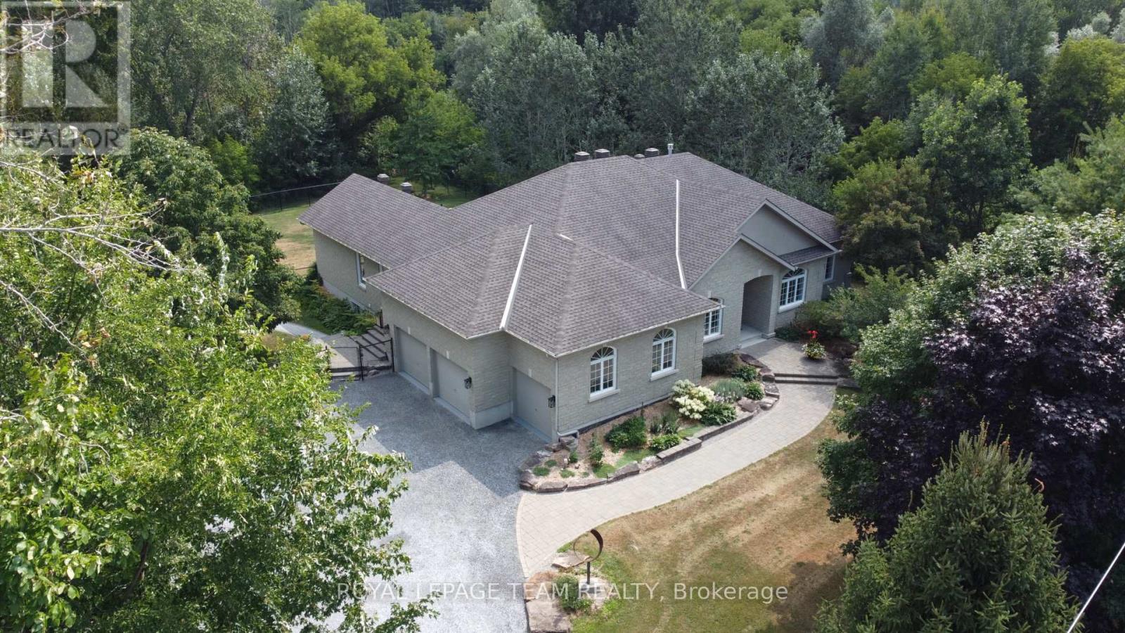 6196 Elkwood Drive, Ottawa, Ontario  K4P 1M9 - Photo 45 - X12343160