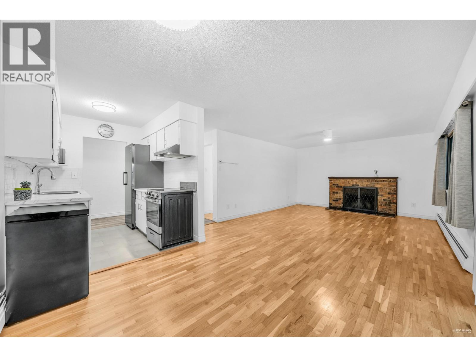 704 555 W 28th Street, North Vancouver, British Columbia  V7N 2J7 - Photo 12 - R3054489