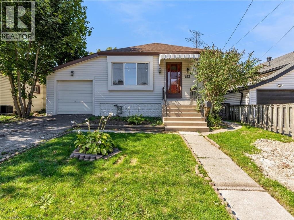 753 Burgess Avenue, Hamilton, Ontario  L8H 6J5 - Photo 2 - 40774023