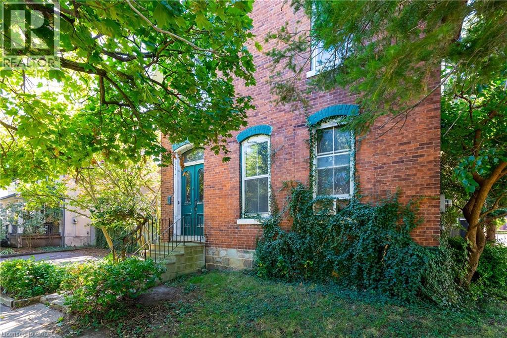 6 Henry Street, St. Catharines, Ontario  L2R 5T1 - Photo 5 - 40769960