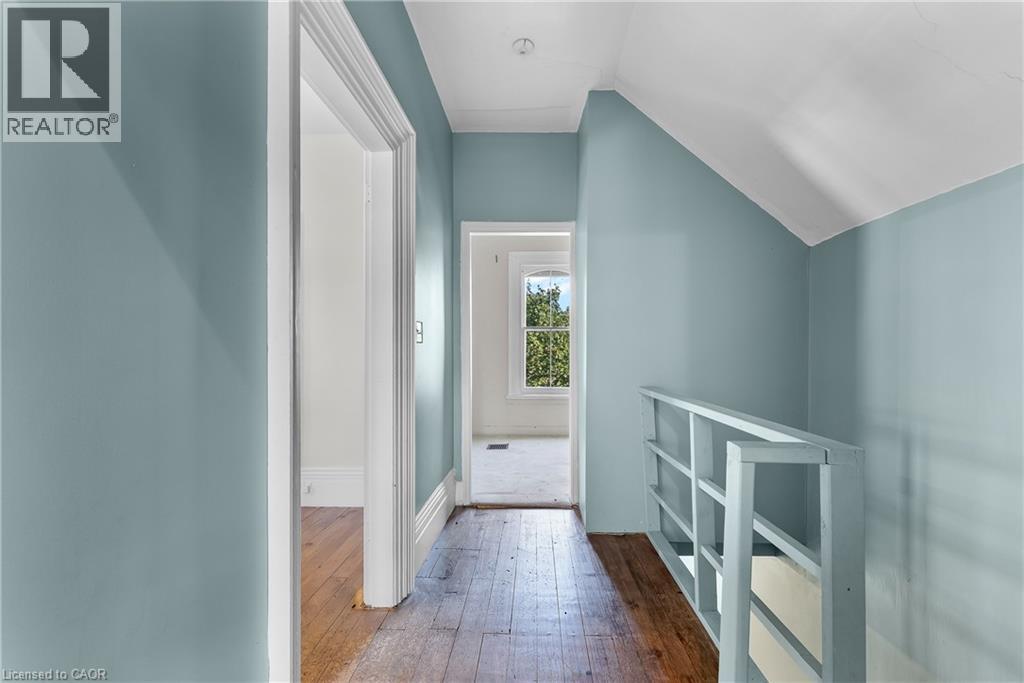 6 Henry Street, St. Catharines, Ontario  L2R 5T1 - Photo 12 - 40769960