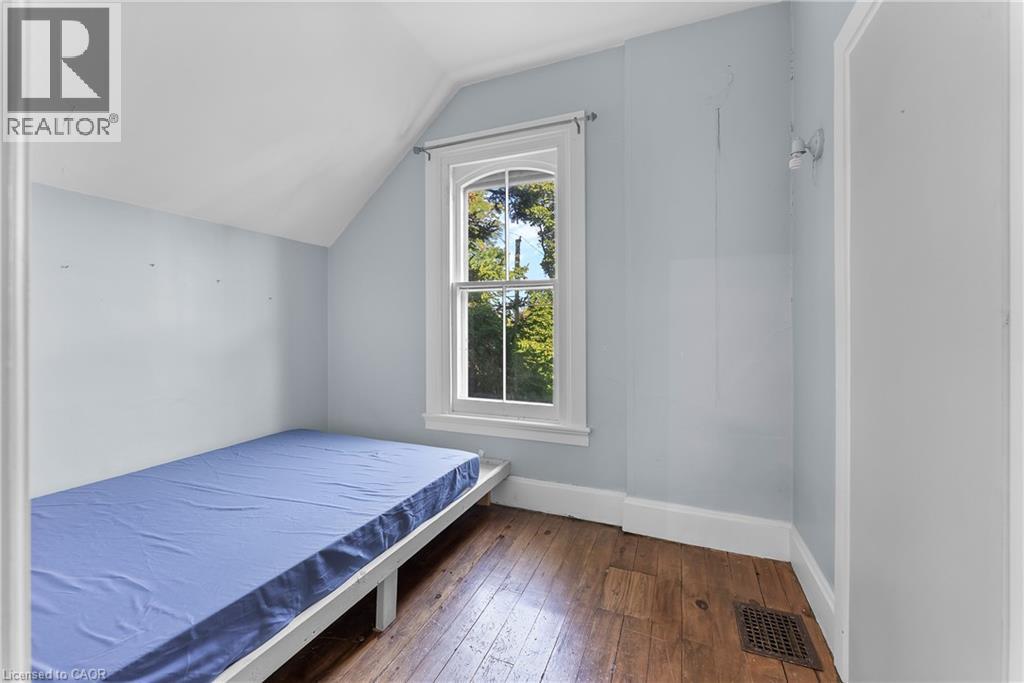 6 Henry Street, St. Catharines, Ontario  L2R 5T1 - Photo 16 - 40769960