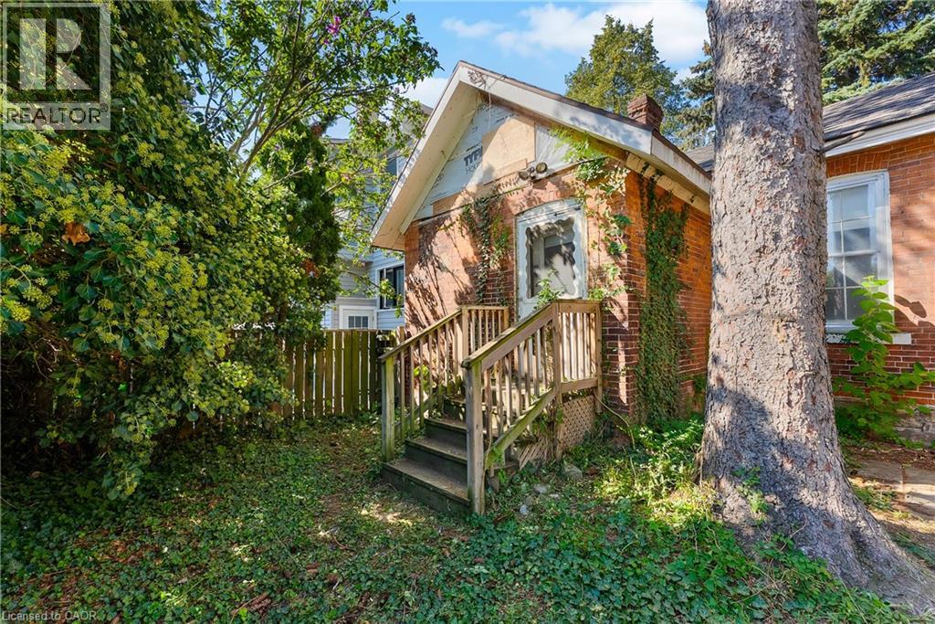 6 Henry Street, St. Catharines, Ontario  L2R 5T1 - Photo 27 - 40769960