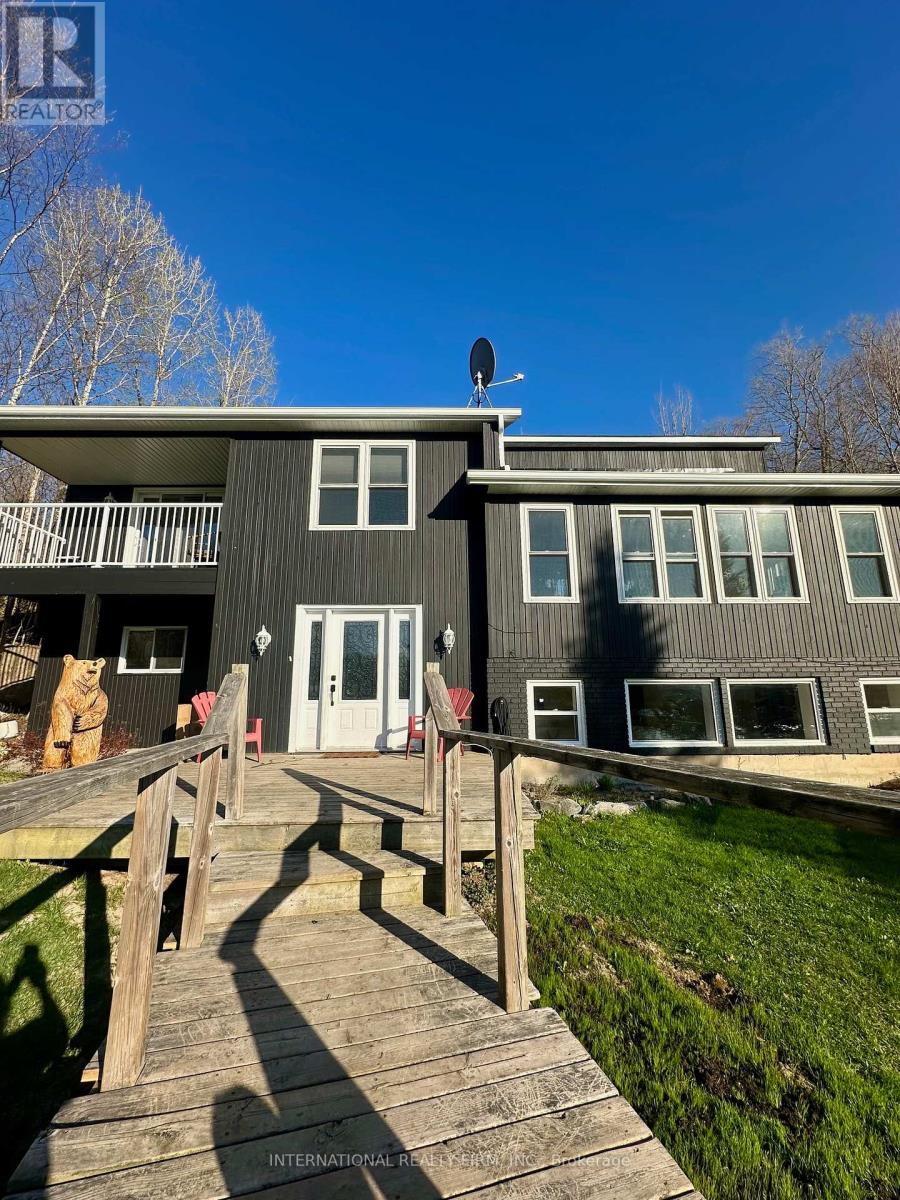 336 Clear Lake Road, Seguin, Ontario  P2A 2W8 - Photo 3 - X12282617