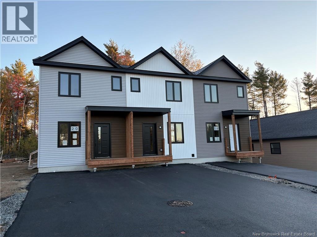 16 Terry Fox Drive, Oromocto, New Brunswick  E2V 0P6 - Photo 1 - NB127704