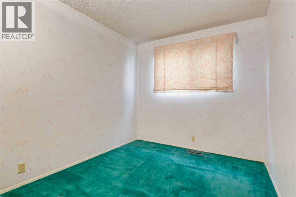 300 Edgehill Drive Nw, Calgary, Alberta  T3A 2S3 - Photo 26 - A2261278