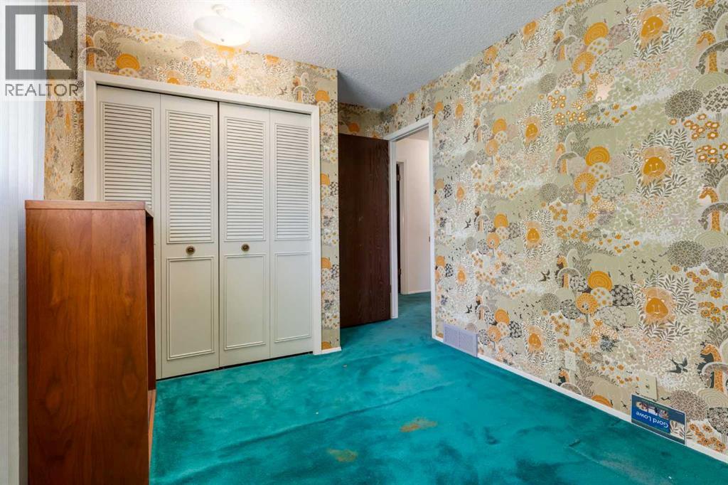 300 Edgehill Drive Nw, Calgary, Alberta  T3A 2S3 - Photo 24 - A2261278