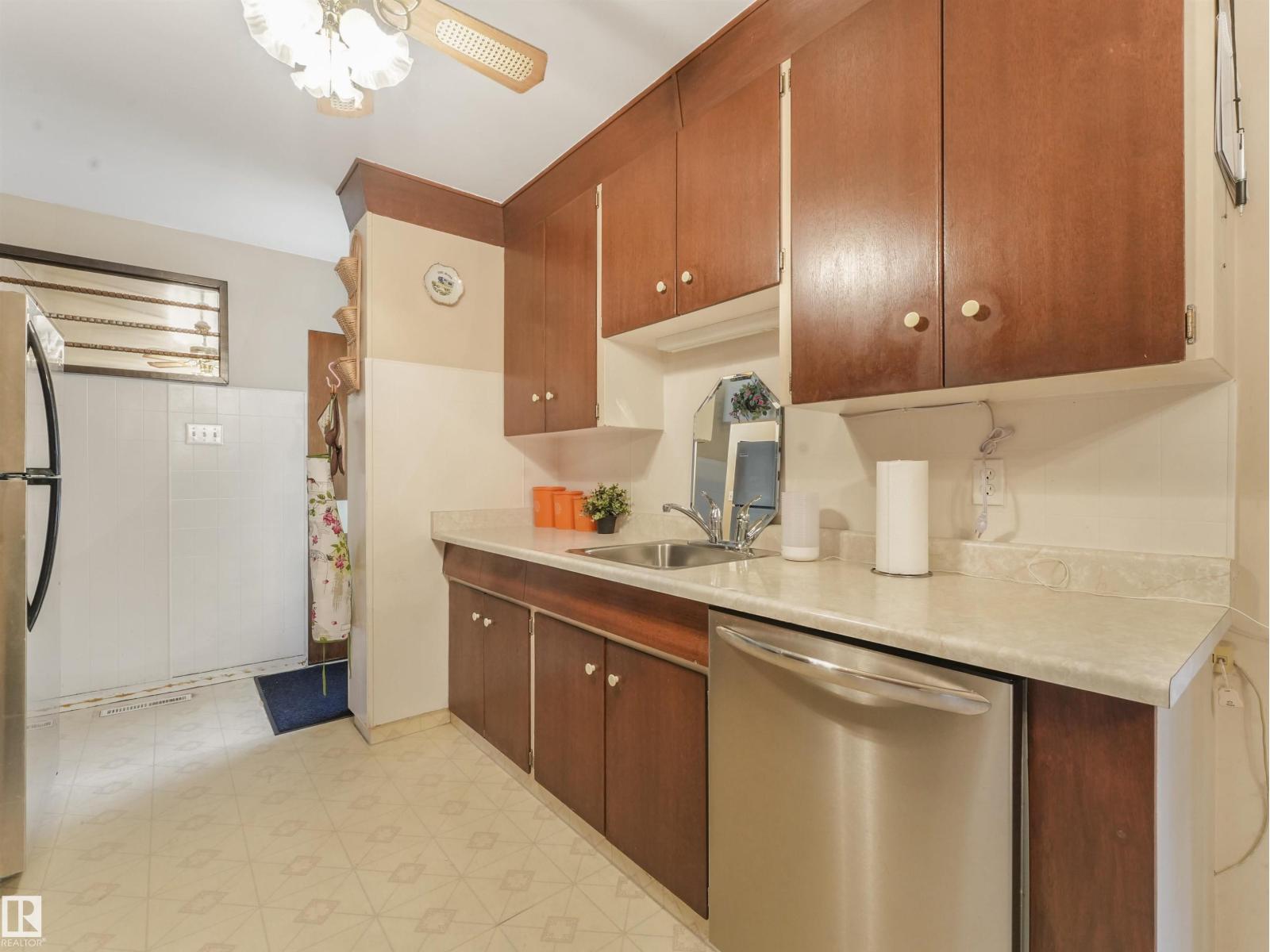 16530 104 Av Nw, Edmonton, Alberta  T5P 0S7 - Photo 22 - E4460395