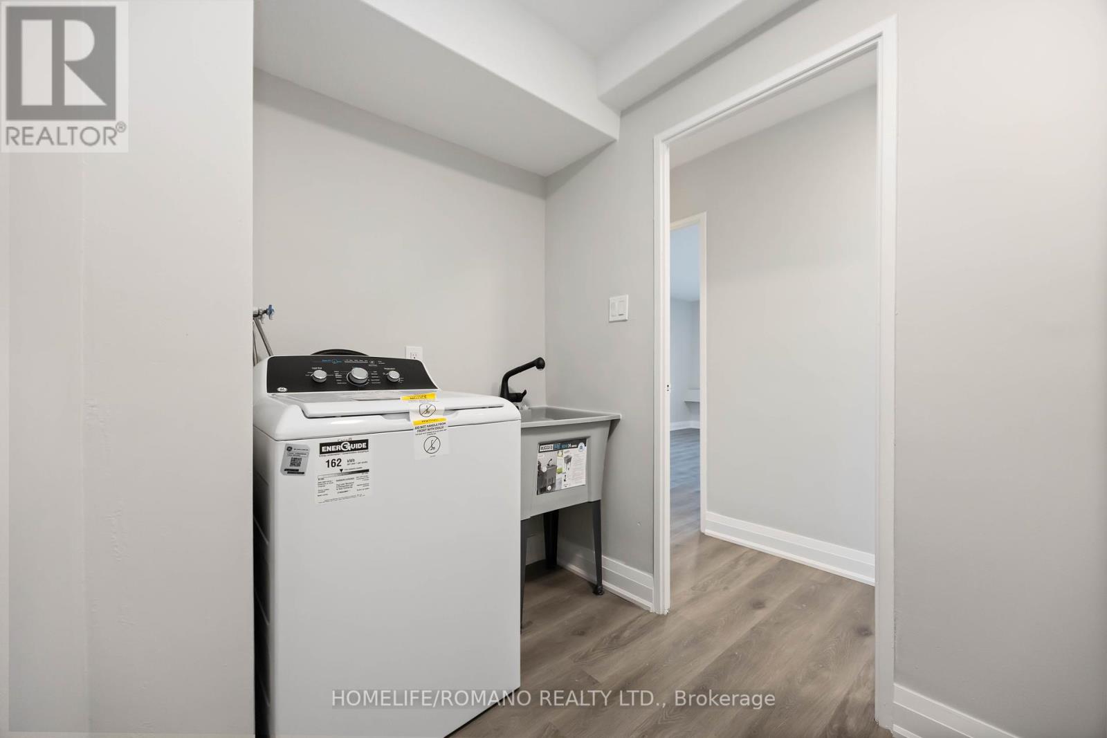 501 - 2835 Islington Avenue, Toronto, Ontario  M9L 2K2 - Photo 30 - W12439773