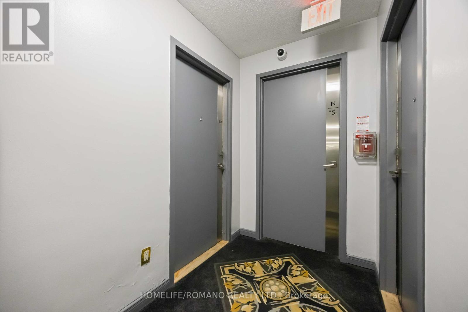 501 - 2835 Islington Avenue, Toronto, Ontario  M9L 2K2 - Photo 4 - W12439773