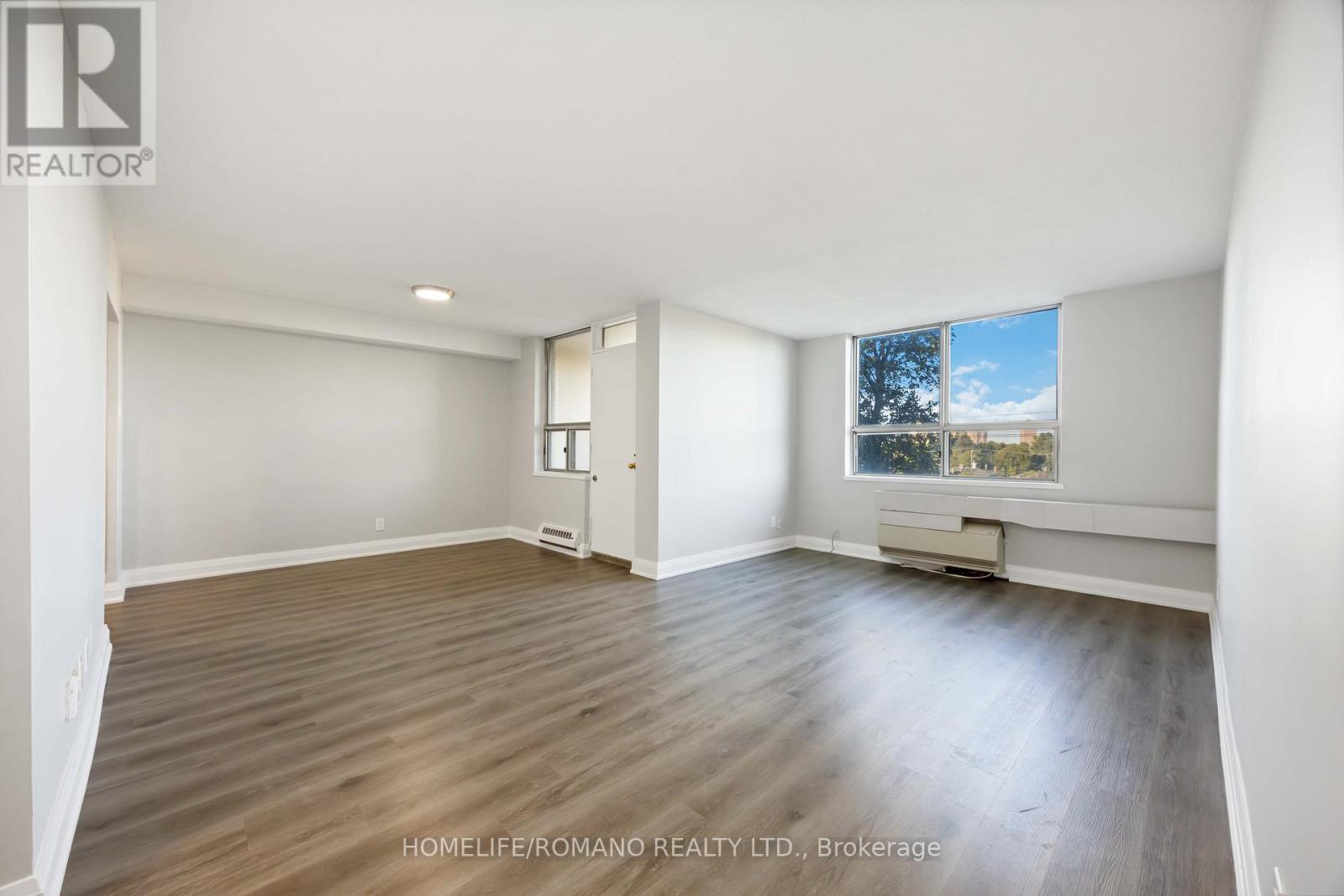 501 - 2835 Islington Avenue, Toronto, Ontario  M9L 2K2 - Photo 9 - W12439773