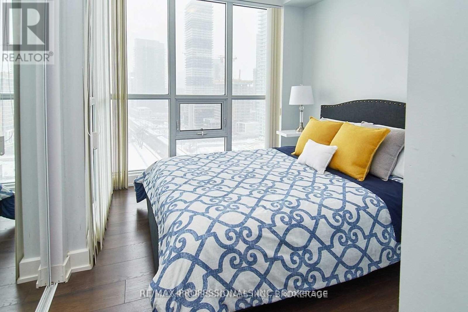 2107 - 2200 Lake Shore Boulevard, Toronto, Ontario  M8V 1A2 - Photo 10 - W12439783