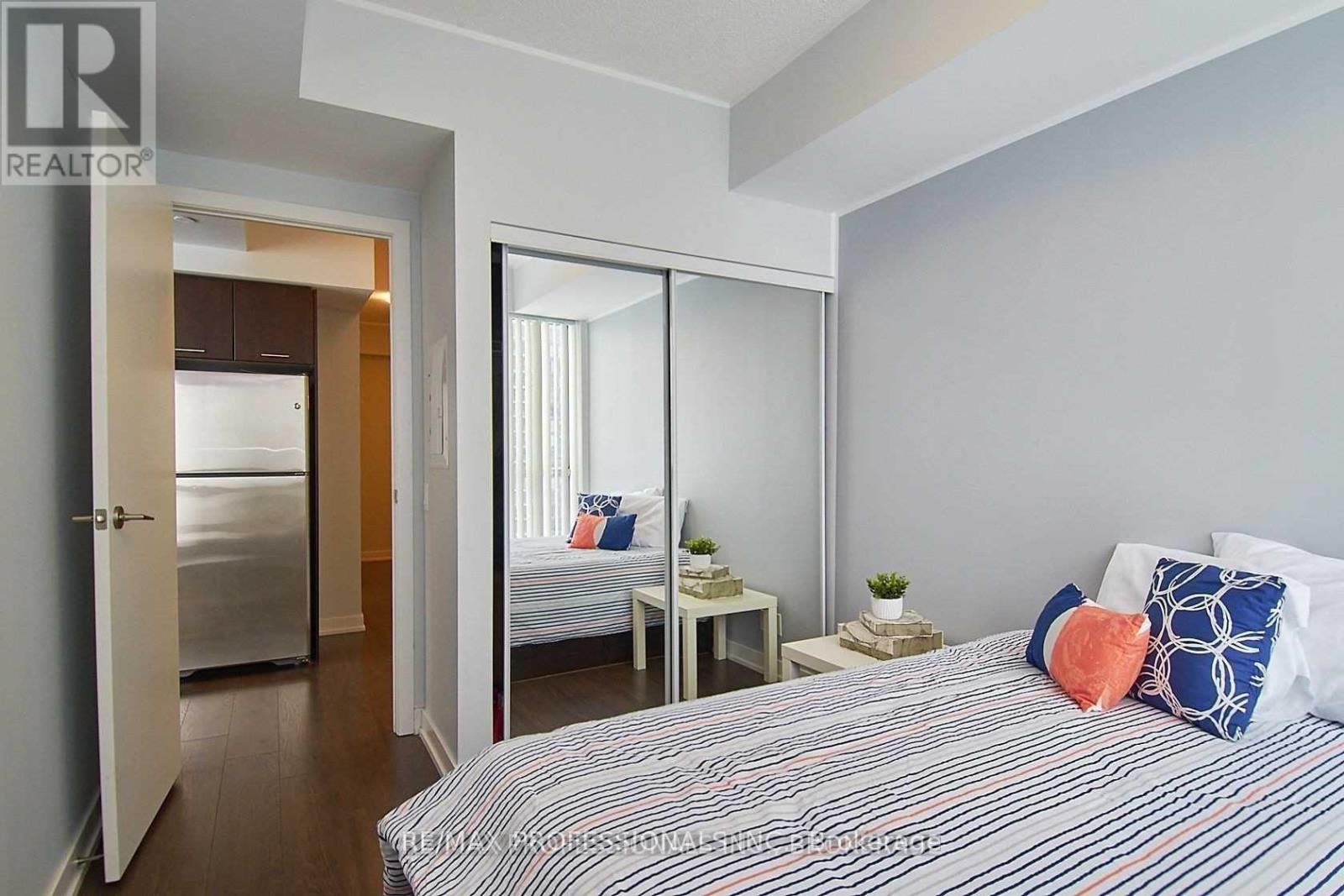 2107 - 2200 Lake Shore Boulevard, Toronto, Ontario  M8V 1A2 - Photo 12 - W12439783