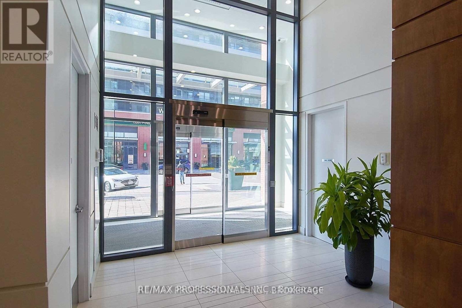 2107 - 2200 Lake Shore Boulevard, Toronto, Ontario  M8V 1A2 - Photo 2 - W12439783