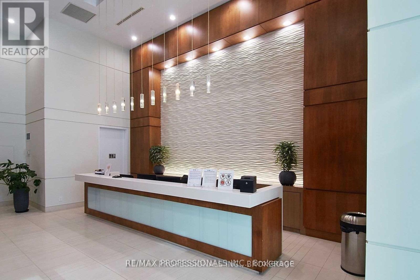 2107 - 2200 Lake Shore Boulevard, Toronto, Ontario  M8V 1A2 - Photo 3 - W12439783