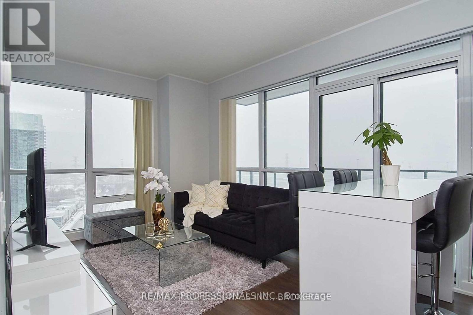 2107 - 2200 Lake Shore Boulevard, Toronto, Ontario  M8V 1A2 - Photo 6 - W12439783
