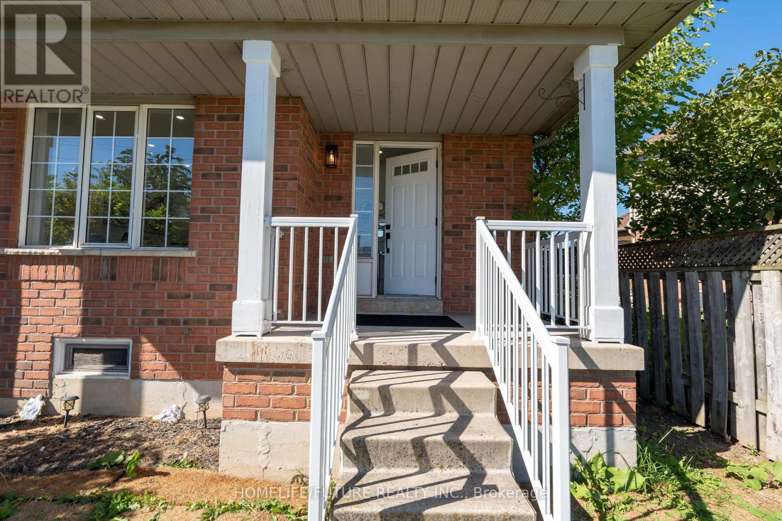 136 Manley Lane, Milton, Ontario  L9T 5N9 - Photo 3 - W12439785
