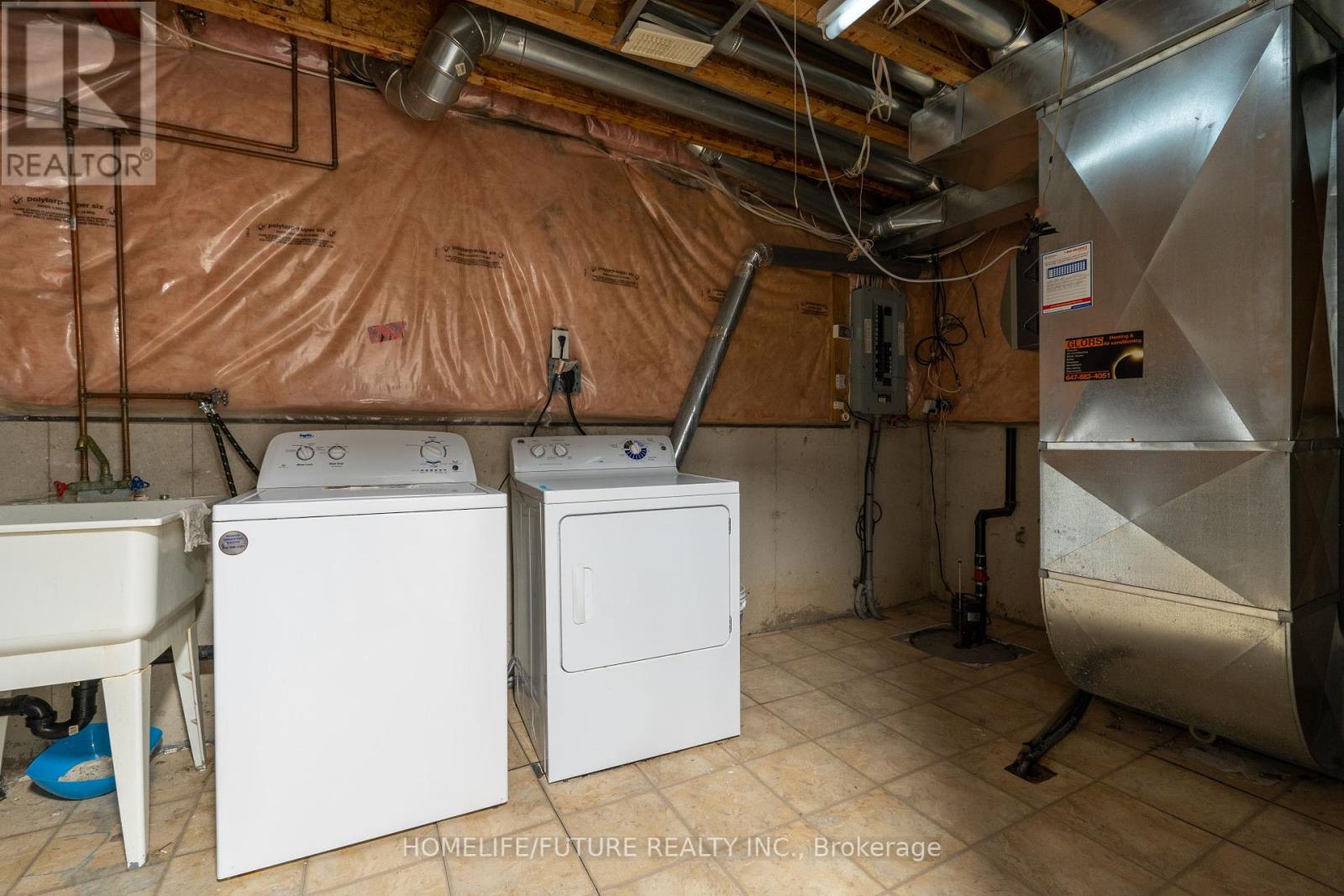 136 Manley Lane, Milton, Ontario  L9T 5N9 - Photo 48 - W12439785