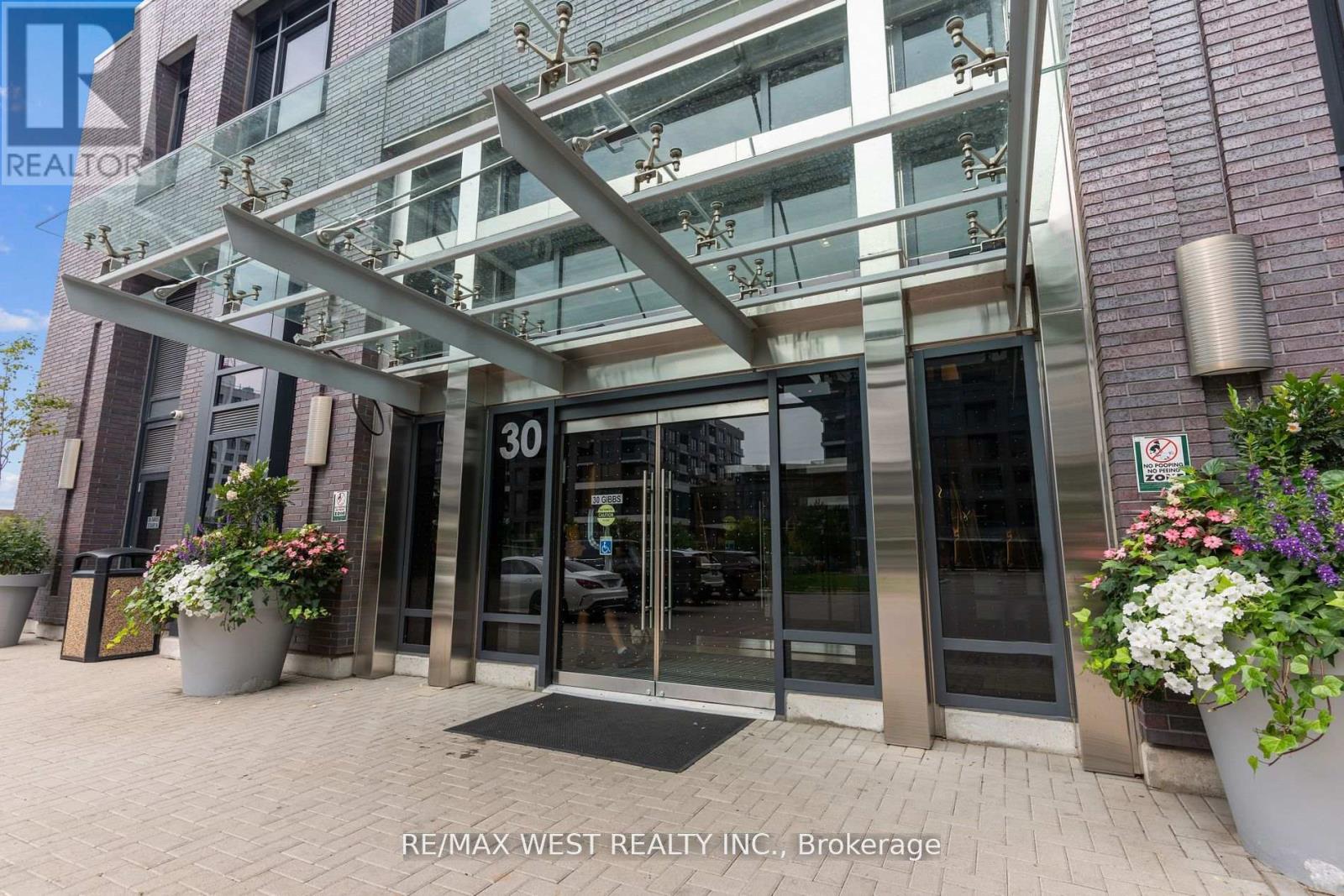 3310 - 30 Gibbs Road W, Toronto, Ontario  M9B 0E4 - Photo 2 - W12439801