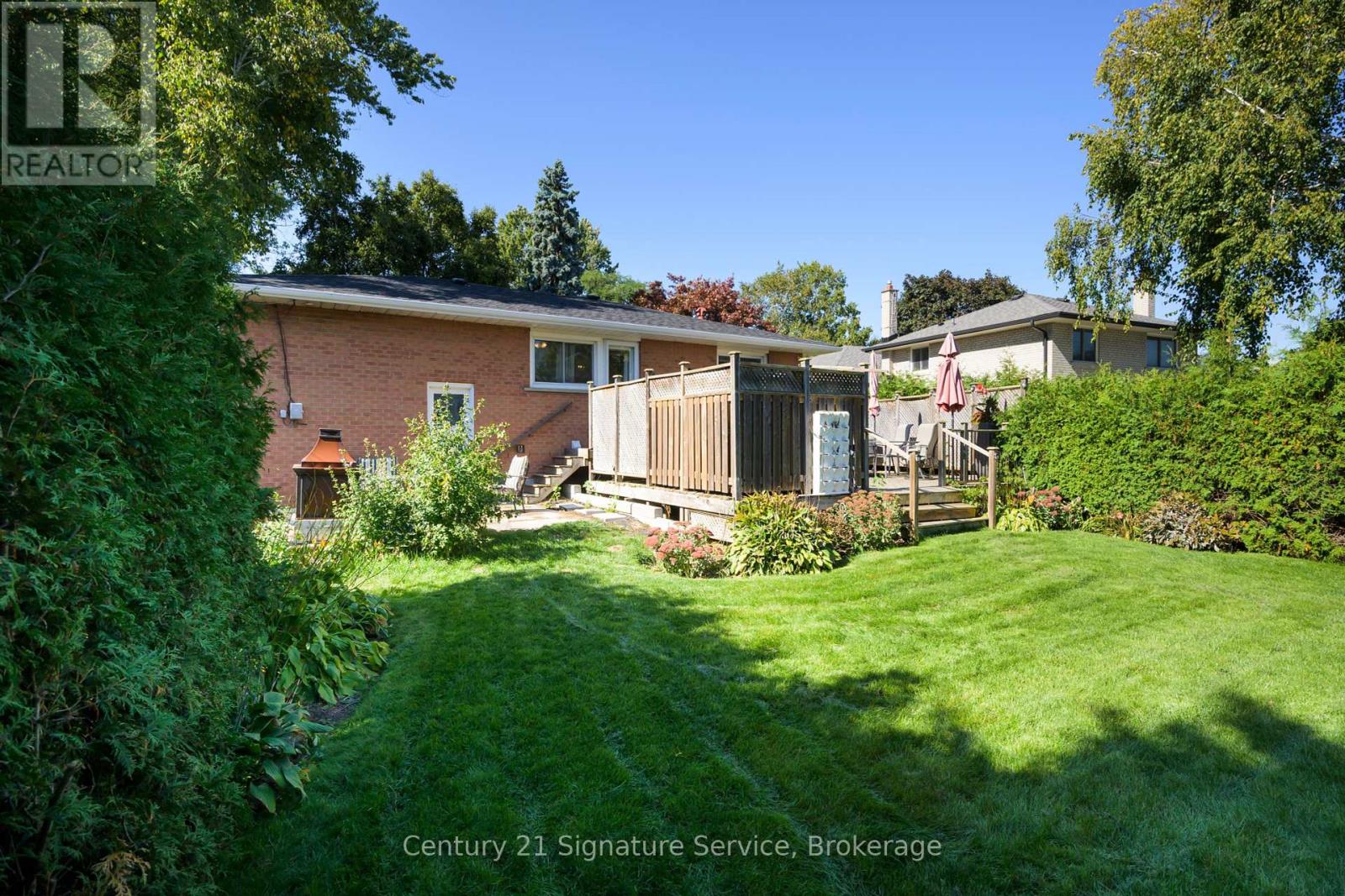 1602 Carletta Drive, Mississauga, Ontario  L4X 1E5 - Photo 35 - W12439805