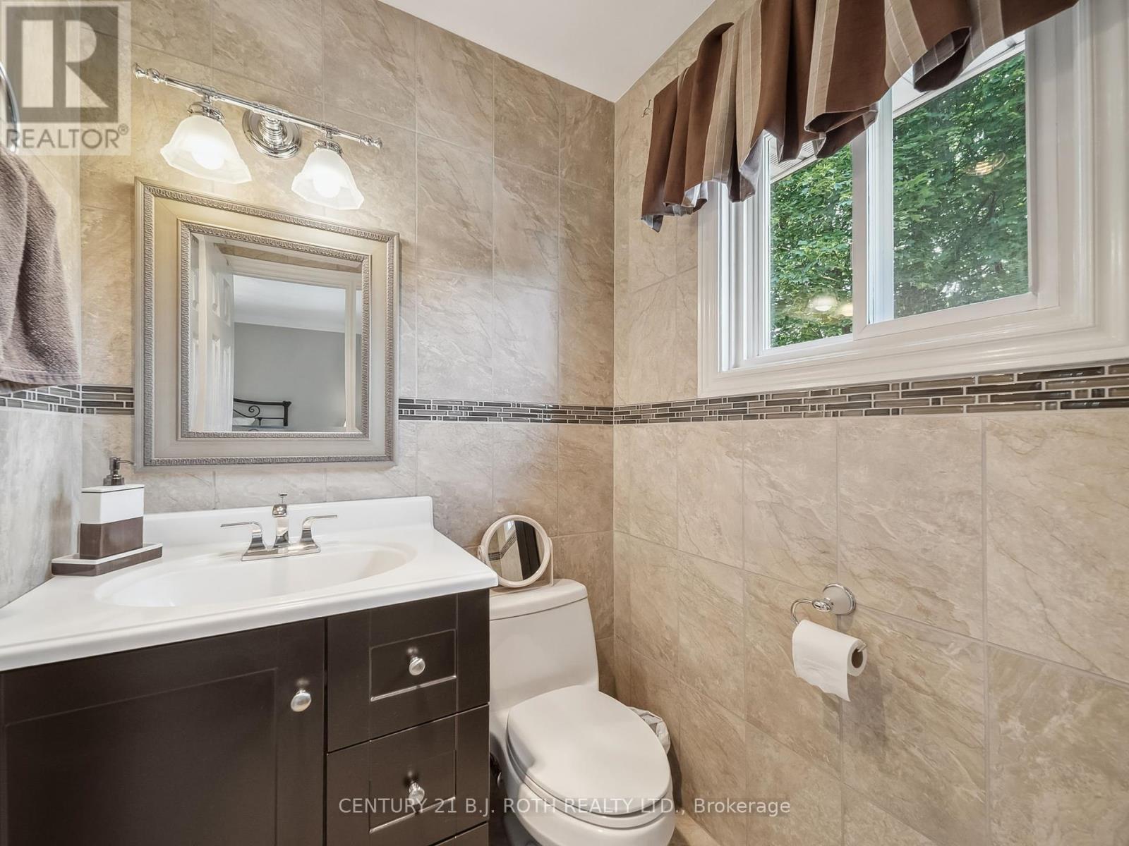 18 Claypine Trail, Brampton, Ontario  L6V 3L9 - Photo 25 - W12439818