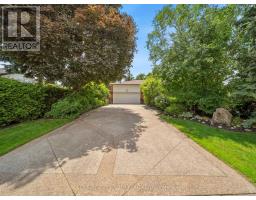 18 CLAYPINE TRAIL, Brampton, Ontario