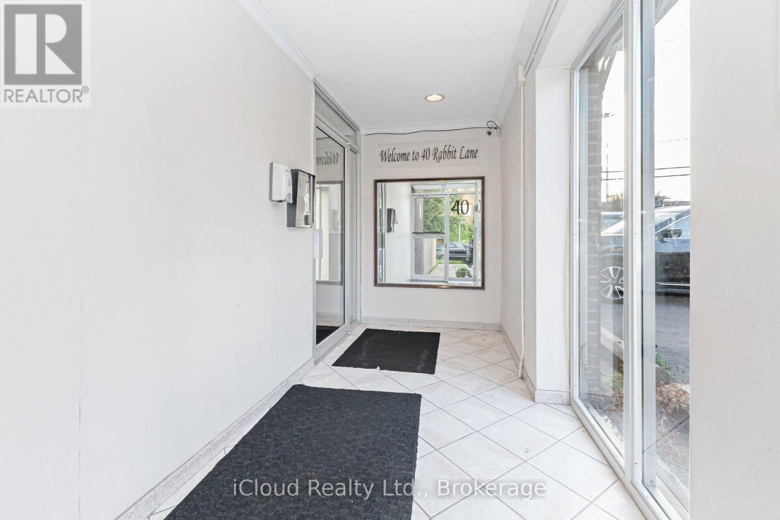 10 - 40 Rabbit Lane, Toronto, Ontario  M9B 5S6 - Photo 2 - W12439824