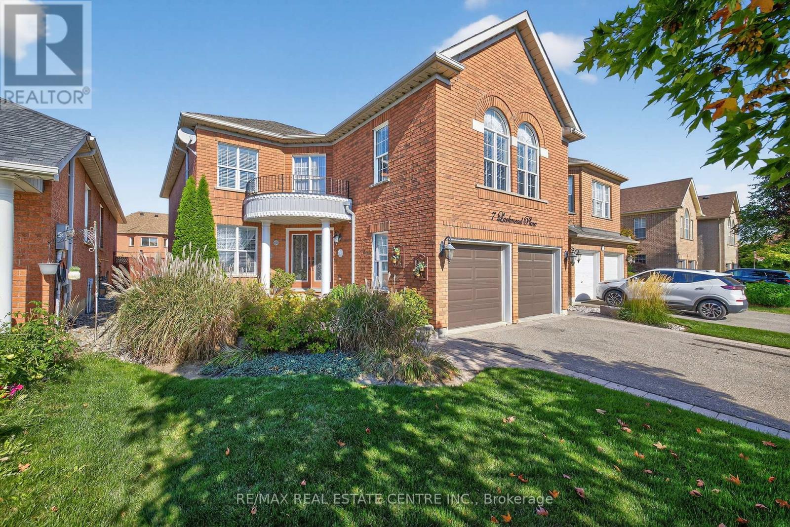 7 Larkmead Place, Brampton, Ontario  L6R 2R9 - Photo 1 - W12439846