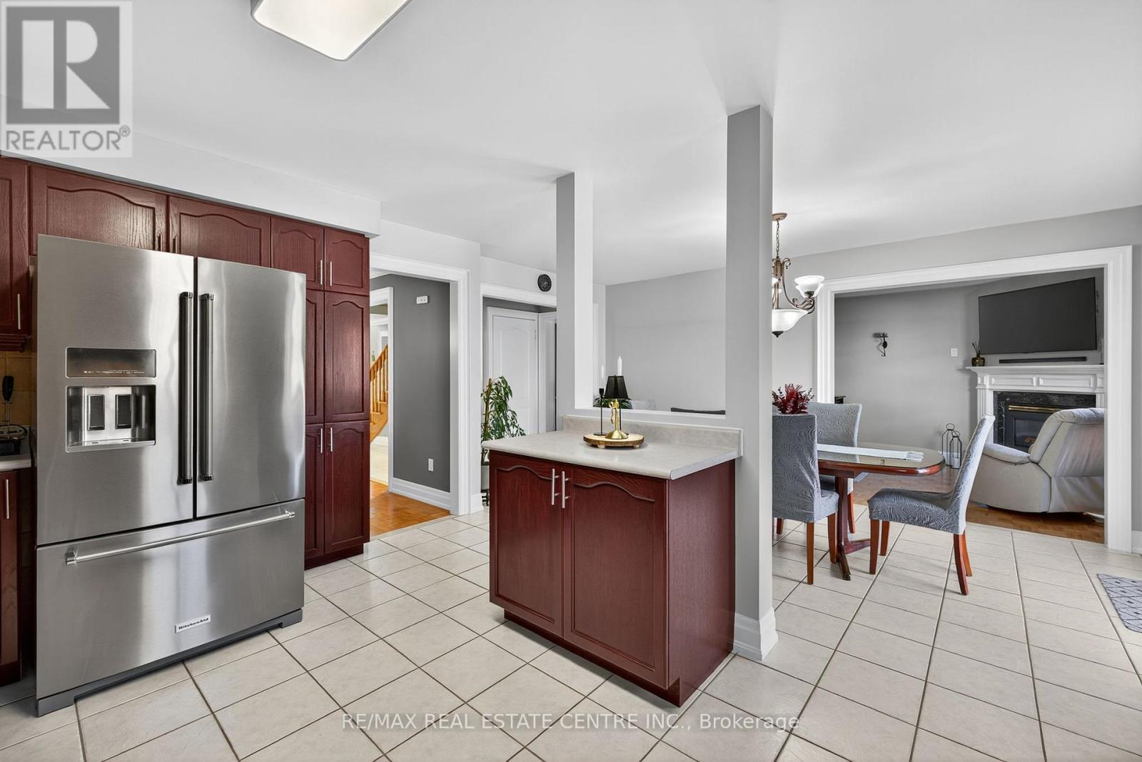 7 Larkmead Place, Brampton, Ontario  L6R 2R9 - Photo 14 - W12439846