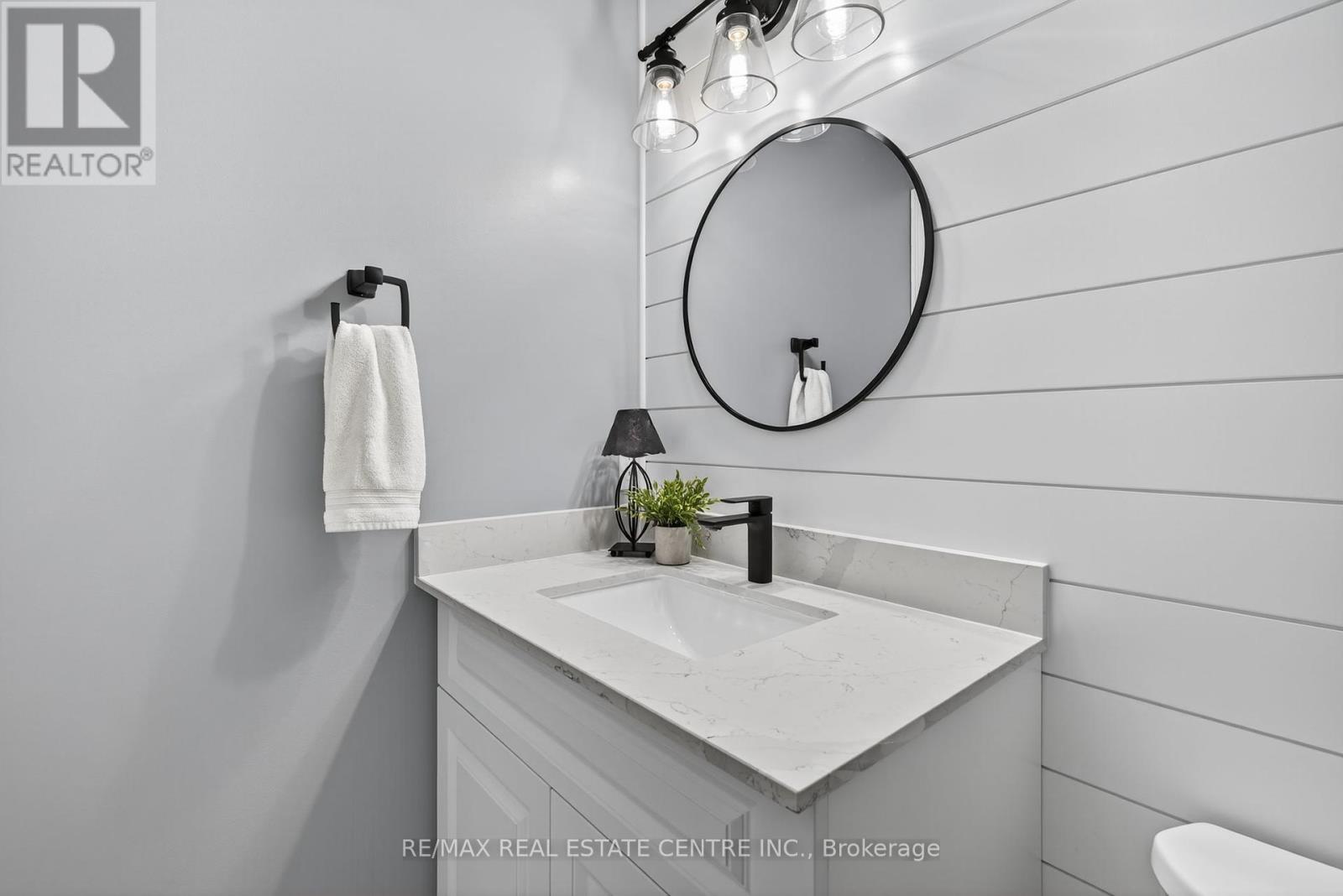 7 Larkmead Place, Brampton, Ontario  L6R 2R9 - Photo 20 - W12439846
