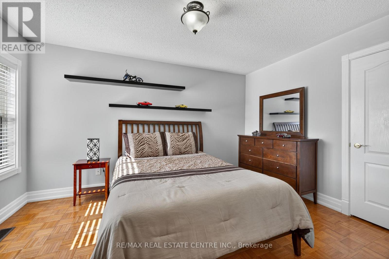 7 Larkmead Place, Brampton, Ontario  L6R 2R9 - Photo 28 - W12439846