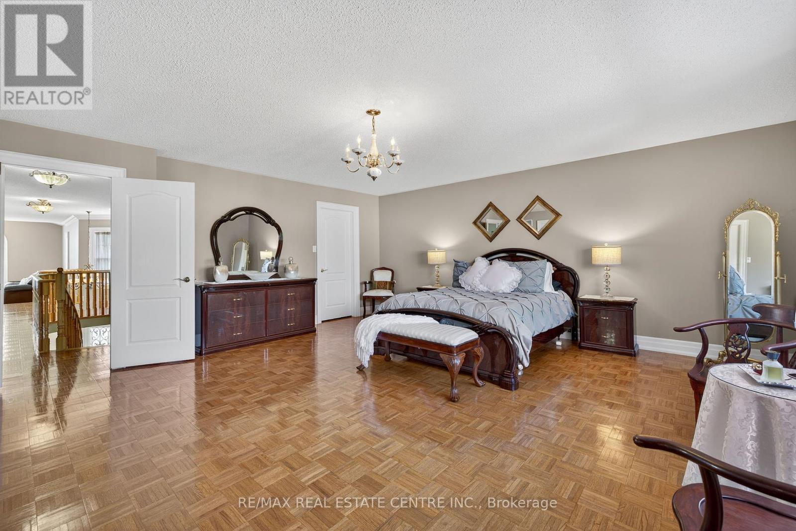 7 Larkmead Place, Brampton, Ontario  L6R 2R9 - Photo 38 - W12439846