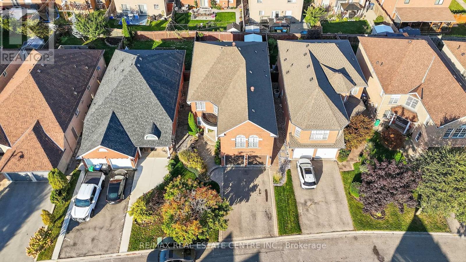 7 Larkmead Place, Brampton, Ontario  L6R 2R9 - Photo 46 - W12439846