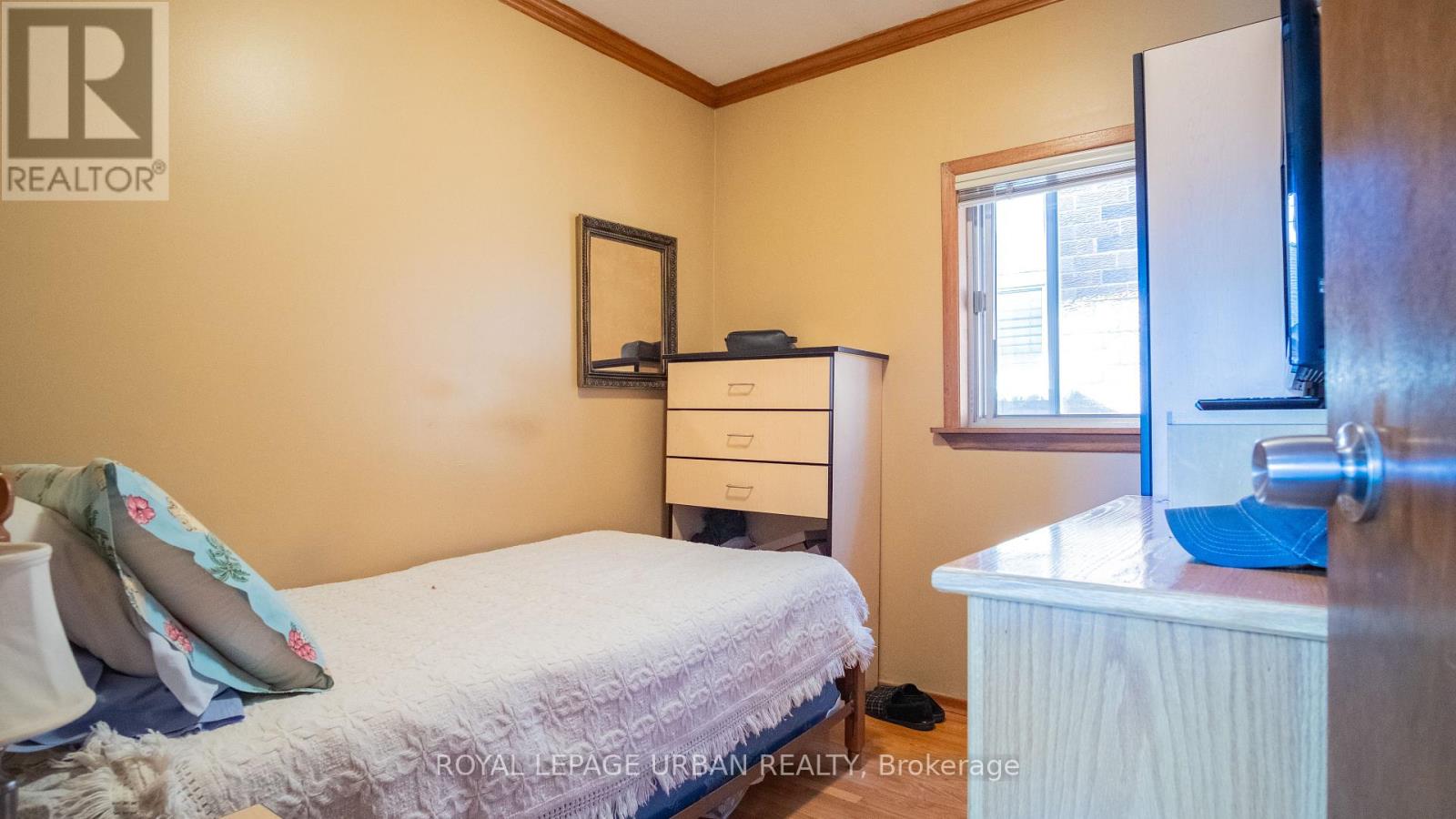 173 Ennerdale Road, Toronto, Ontario  M6E 4C8 - Photo 22 - W12439848