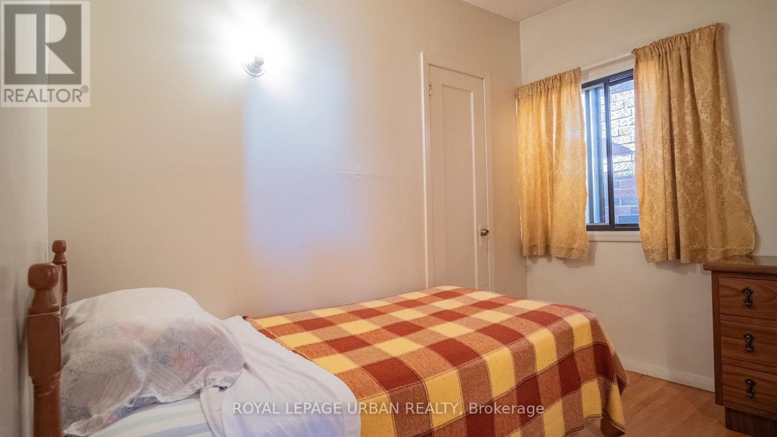 173 Ennerdale Road, Toronto, Ontario  M6E 4C8 - Photo 25 - W12439848