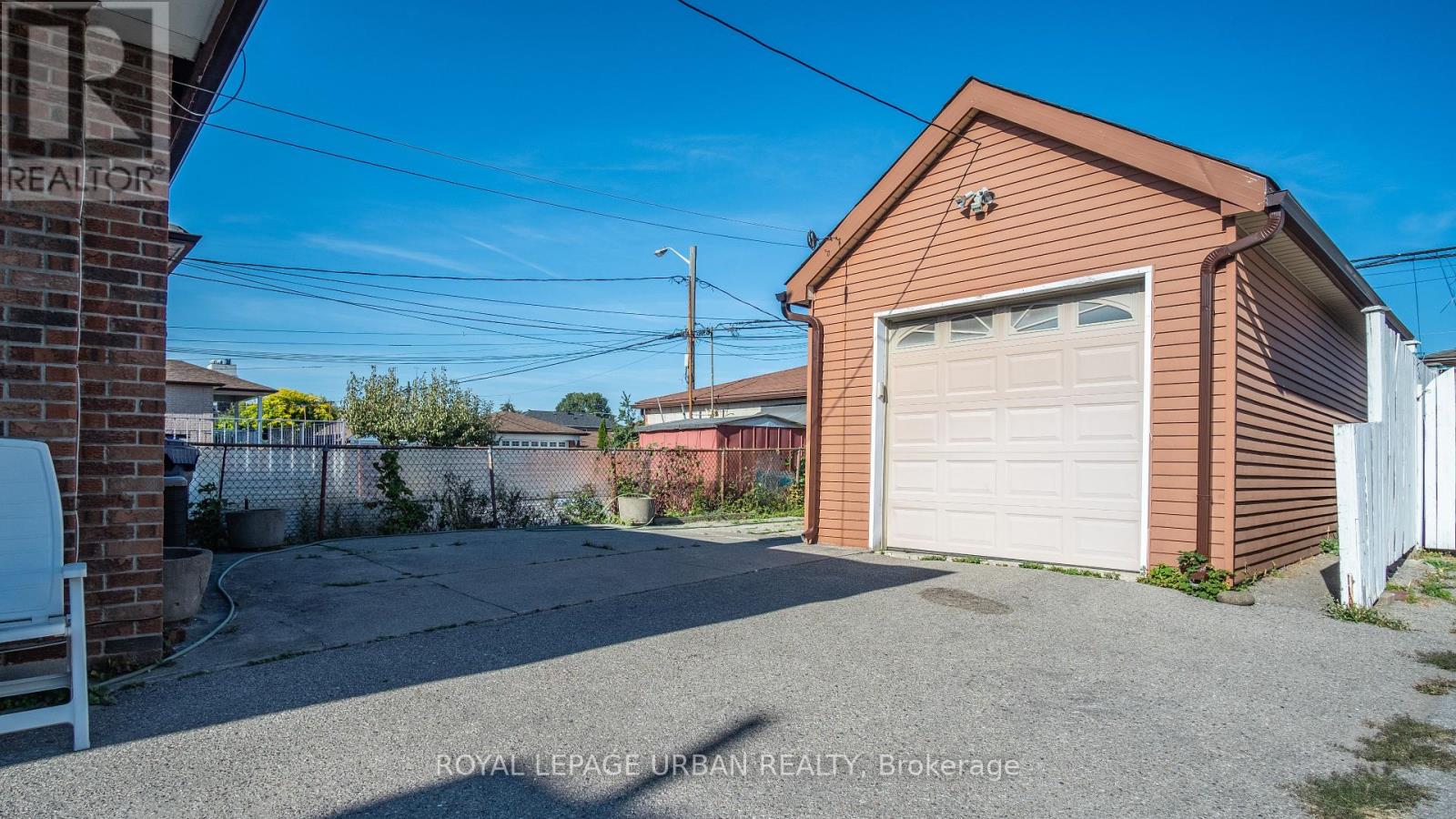 173 Ennerdale Road, Toronto, Ontario  M6E 4C8 - Photo 33 - W12439848