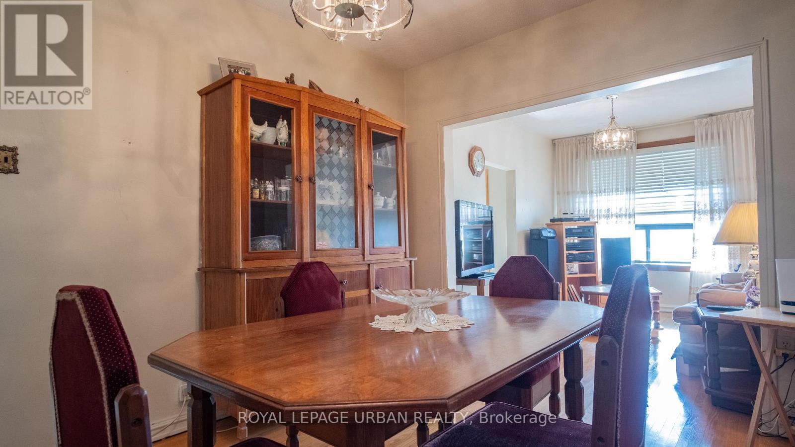 173 Ennerdale Road, Toronto, Ontario  M6E 4C8 - Photo 7 - W12439848