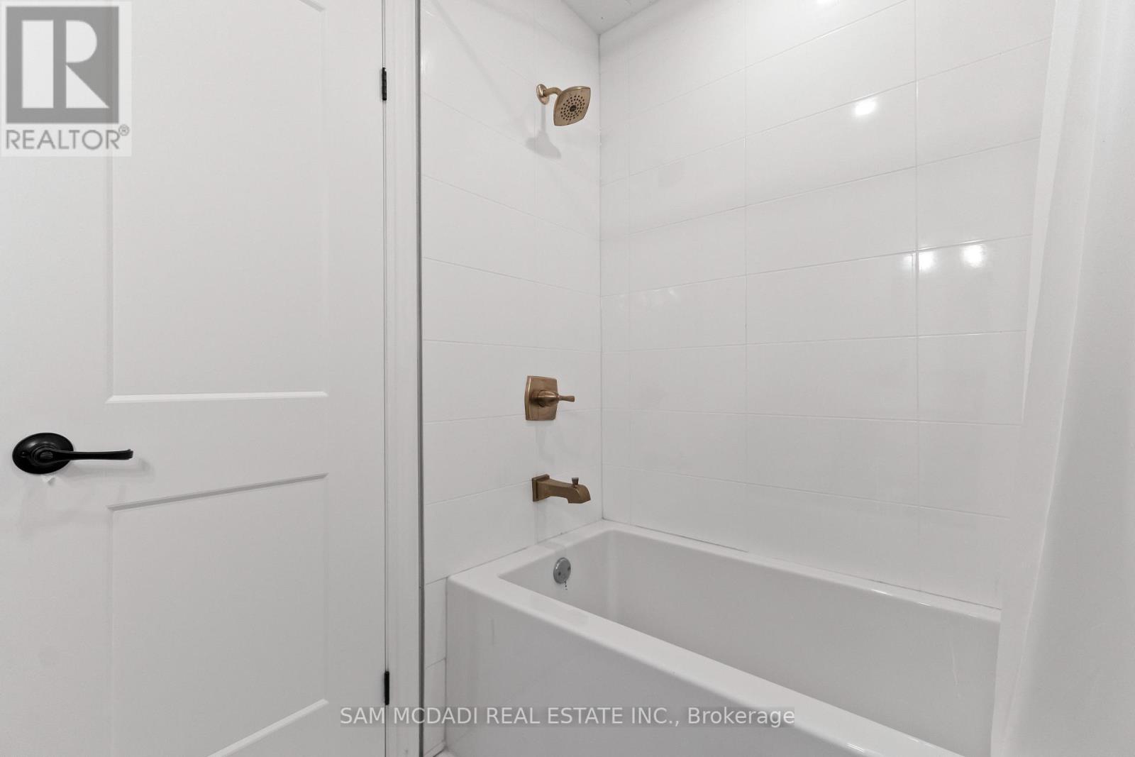 7209 Fayette Circle, Mississauga, Ontario  L5N 1Y5 - Photo 24 - W12439865