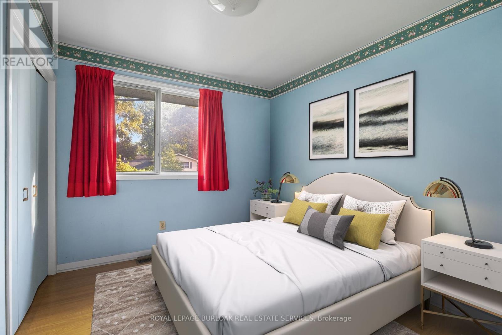 264 Camelot Drive, Burlington, Ontario  L7L 2G1 - Photo 21 - W12439867