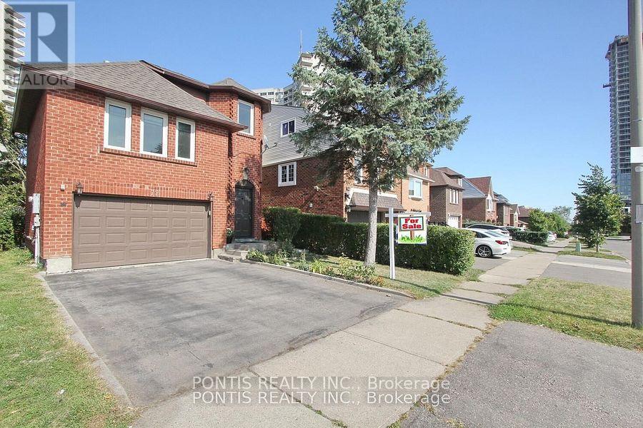 72 Sheldrake Court, Brampton, Ontario  L6Y 2W9 - Photo 2 - W12439881