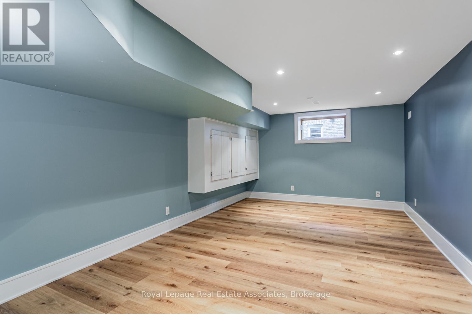 66 Inglewood Drive, Mississauga, Ontario  L5G 1X6 - Photo 27 - W12439893