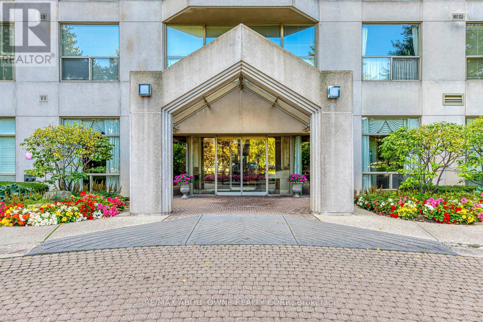 613 - 1700 The Collegeway Road, Mississauga, Ontario  L5L 4M2 - Photo 3 - W12439898