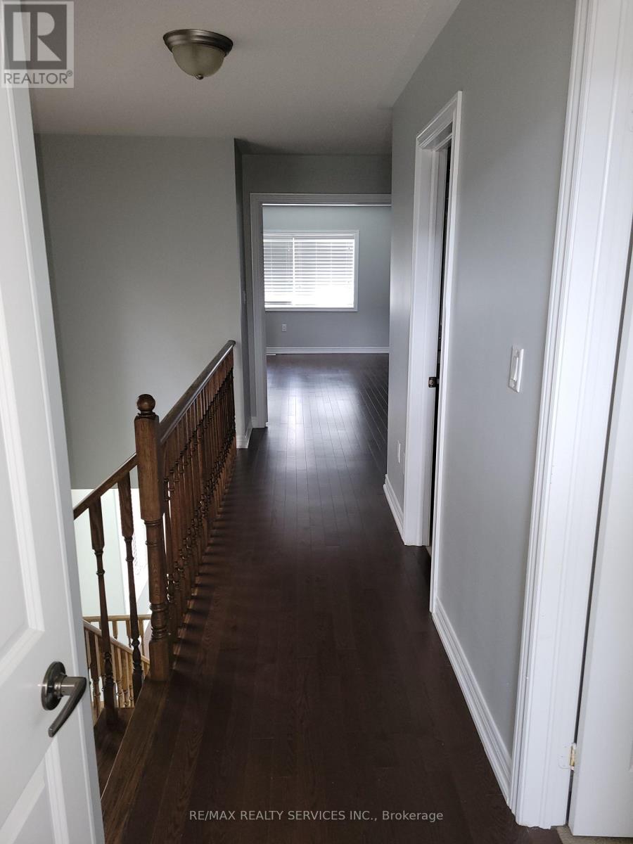 60 True Blue Crescent, Caledon, Ontario  L7E 4K7 - Photo 8 - W12439912