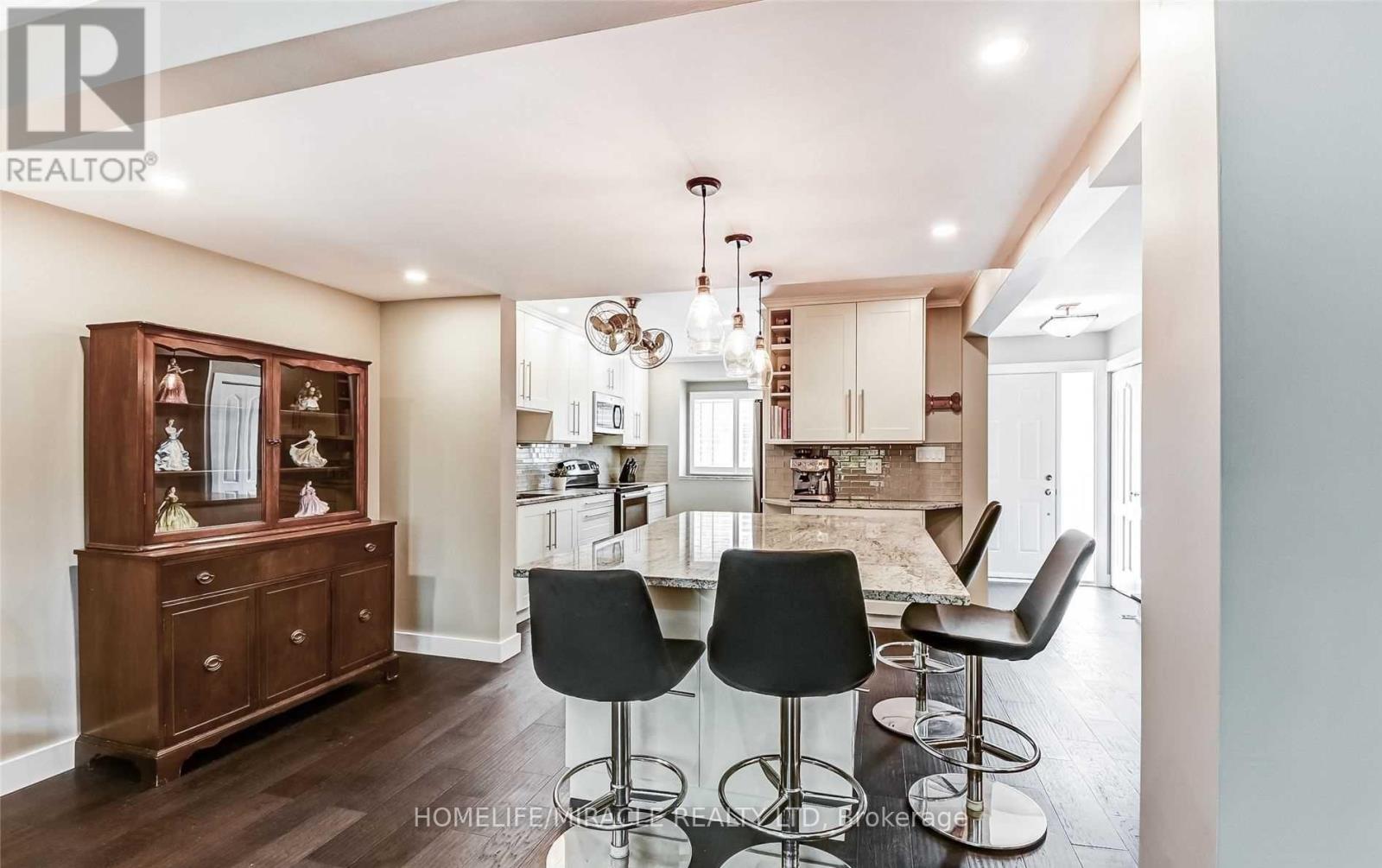 37 - 6855 Glen Erin Drive, Mississauga, Ontario  L5N 1P6 - Photo 7 - W12439926
