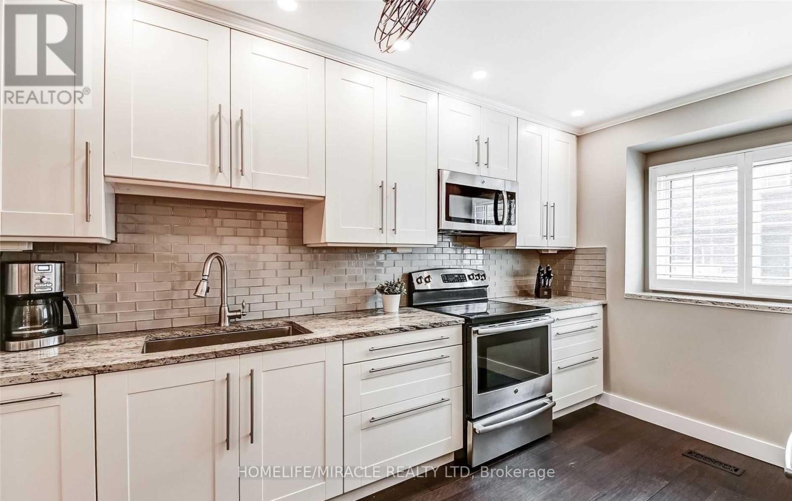 37 - 6855 Glen Erin Drive, Mississauga, Ontario  L5N 1P6 - Photo 9 - W12439926
