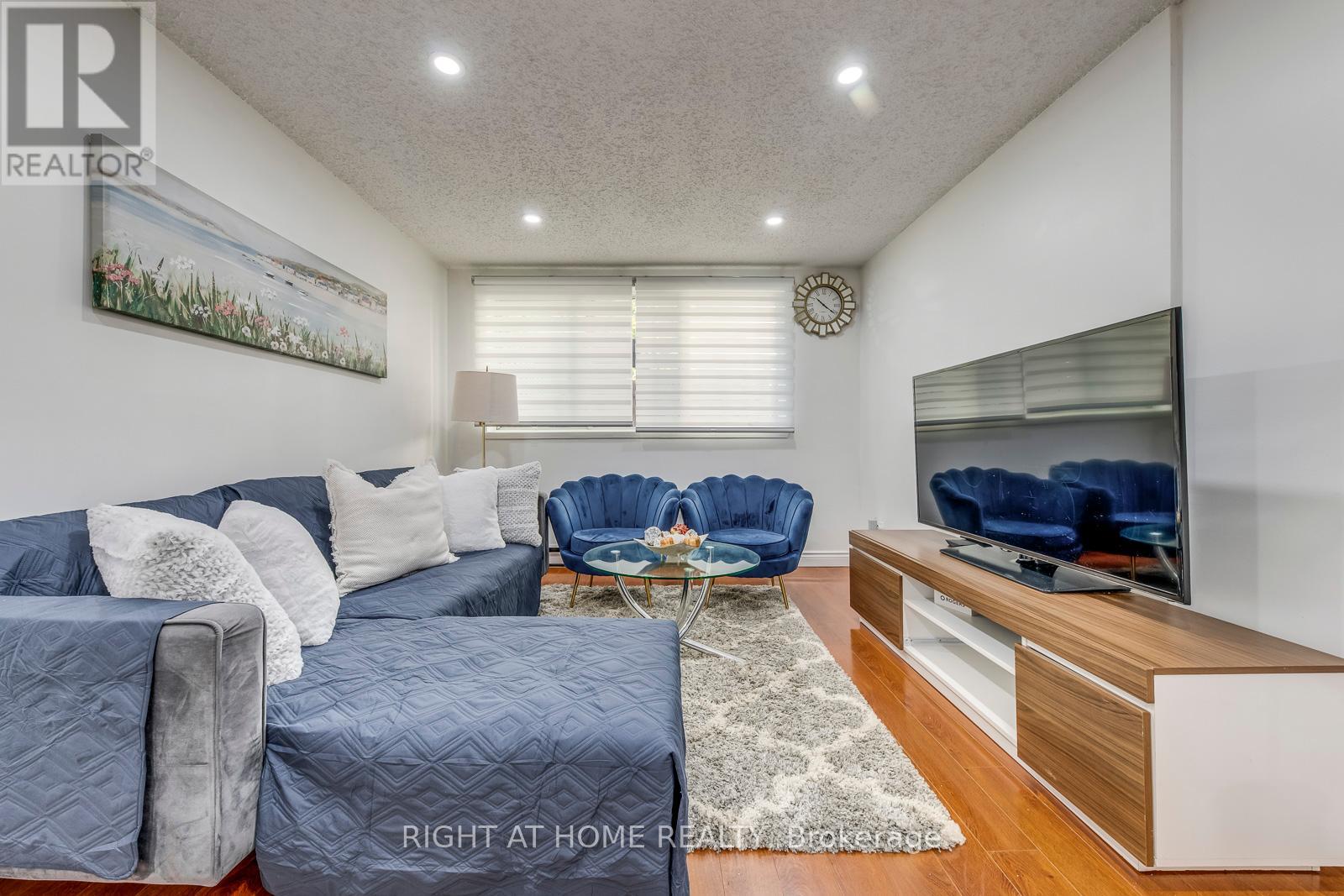 89 - 2170 Bromsgrove Road, Mississauga, Ontario  L5J 4J2 - Photo 4 - W12439927