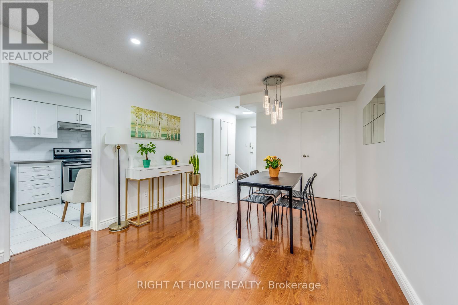 89 - 2170 Bromsgrove Road, Mississauga, Ontario  L5J 4J2 - Photo 8 - W12439927