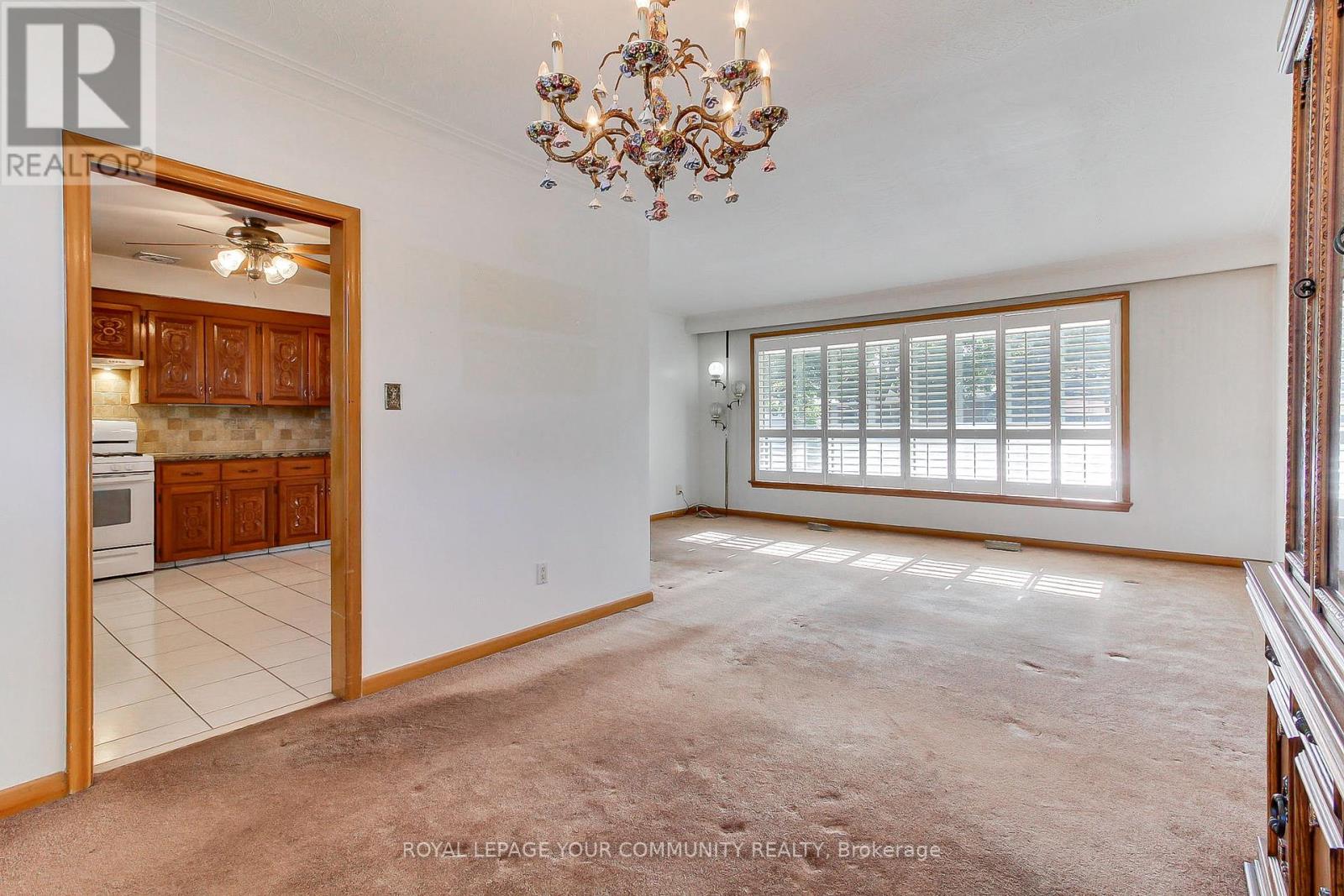 79 Sun Row Drive, Toronto, Ontario  M9P 3H9 - Photo 16 - W12439928