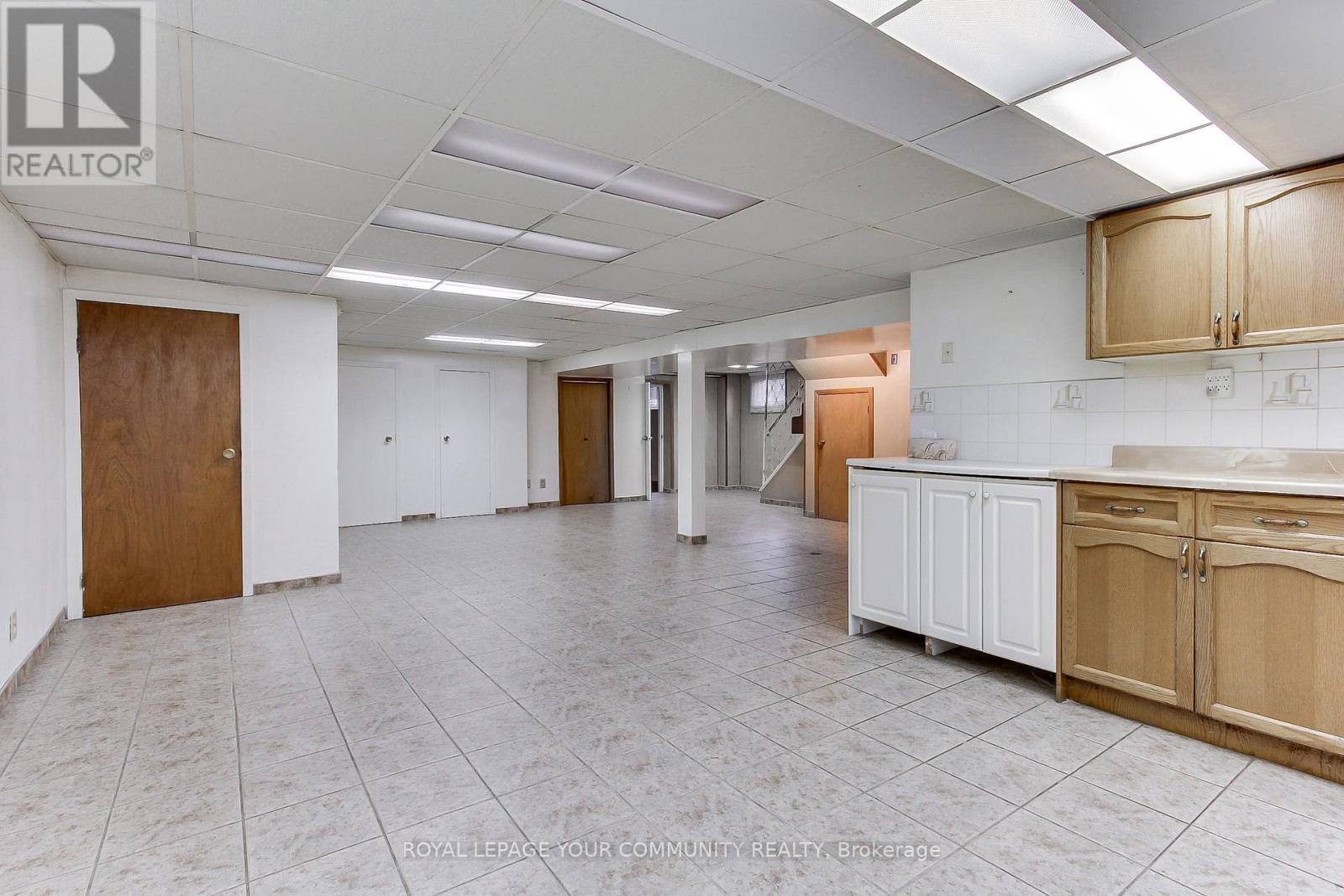 79 Sun Row Drive, Toronto, Ontario  M9P 3H9 - Photo 38 - W12439928