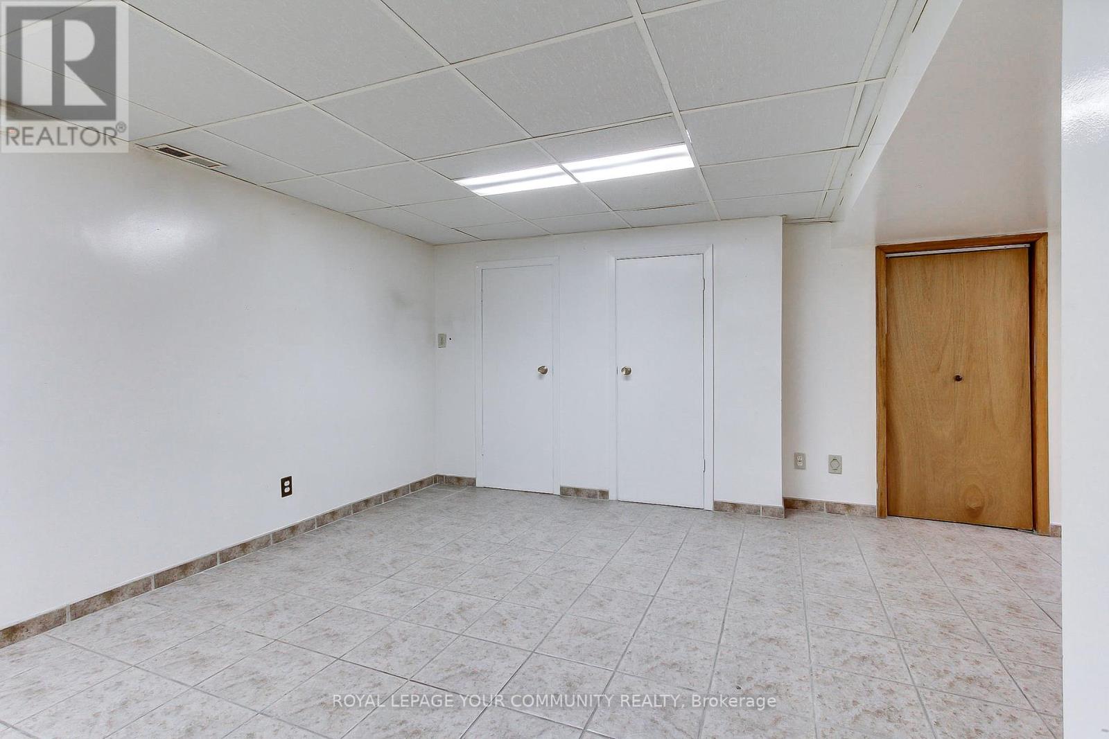79 Sun Row Drive, Toronto, Ontario  M9P 3H9 - Photo 39 - W12439928